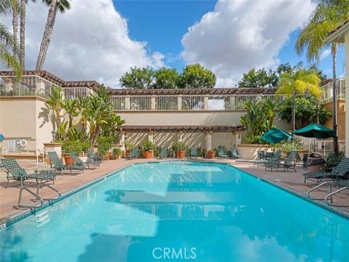2960 Champion Way 1008 , Tustin, CA