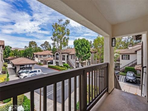 2960 Champion Way 1008 , Tustin, CA