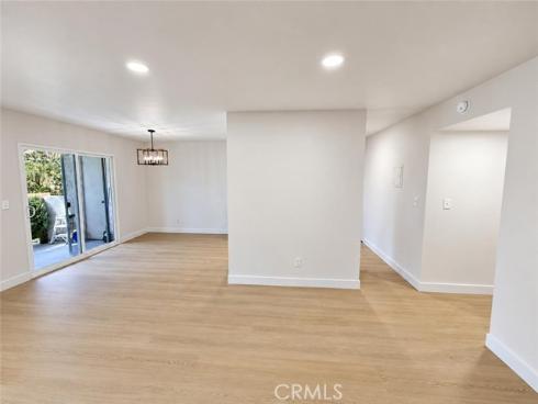 17574 Vandenberg 11 , Tustin, CA