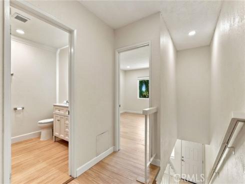 648 W Main D , Tustin, CA