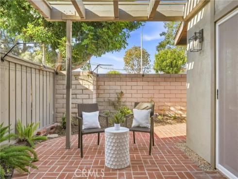 17515 Via Lindo , Tustin, CA