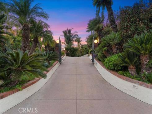 18811 Ridgeview Circle, Villa Park, CA