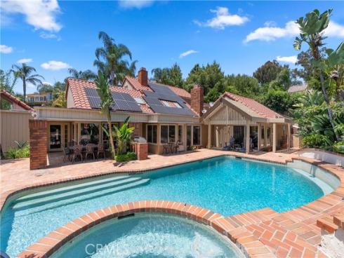 18811 Ridgeview Circle, Villa Park, CA