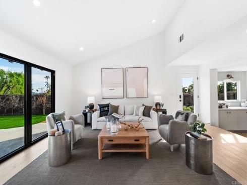 9452 Brynmar Dr , Villa Park, CA