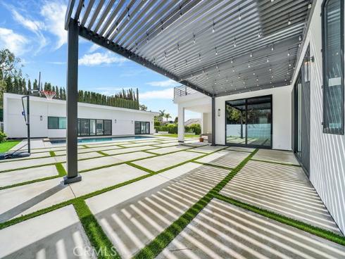 18852 Canyon Crest Drive, Villa Park, CA