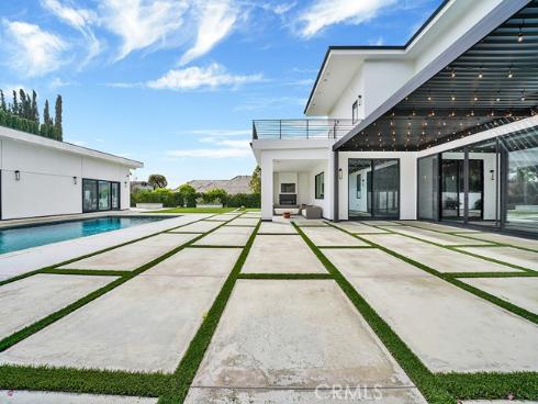 18852 Canyon Crest Drive, Villa Park, CA