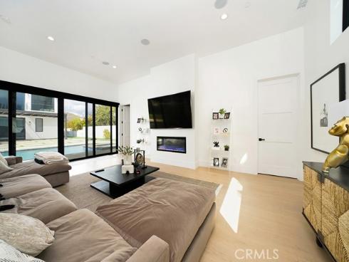 18852 Canyon Crest Drive, Villa Park, CA