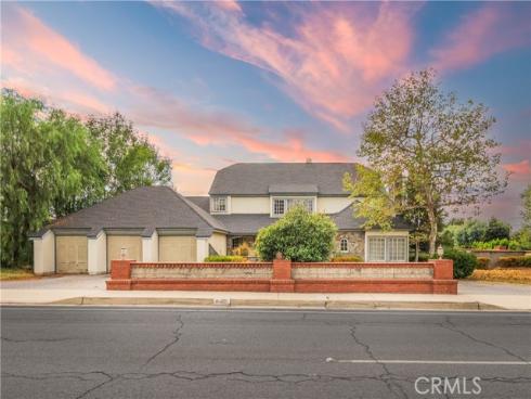 10201  Center   Drive, Villa Park, CA