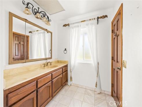 18471  Hillcrest  , Villa Park, CA