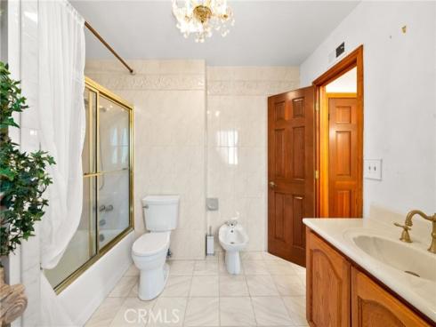 18471  Hillcrest  , Villa Park, CA