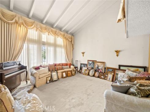 18471  Hillcrest  , Villa Park, CA