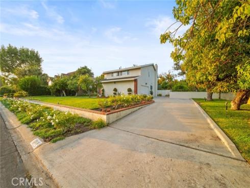 18471  Hillcrest  , Villa Park, CA