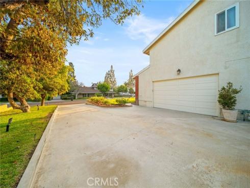 18471  Hillcrest  , Villa Park, CA
