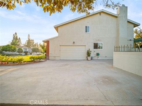 18471  Hillcrest  , Villa Park, CA
