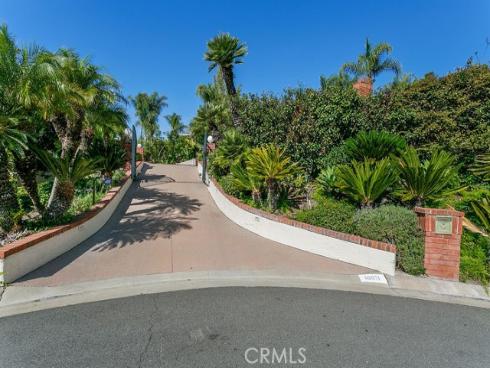 18811  Ridgeview  , Villa Park, CA