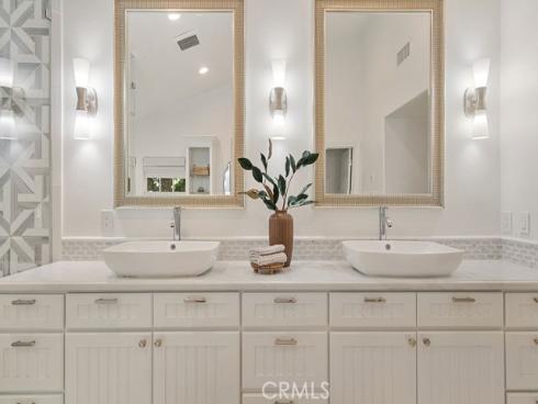 10262  Old Lamplighter   Lane, Villa Park, CA