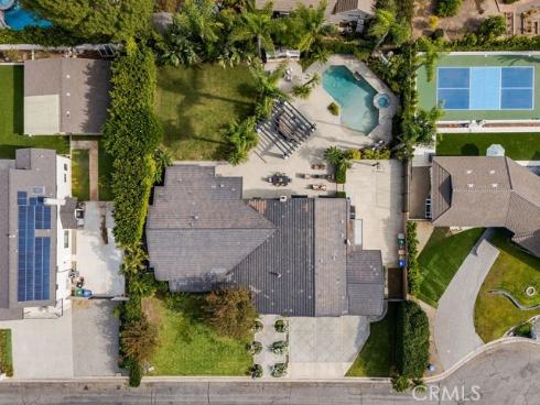 10262  Old Lamplighter   Lane, Villa Park, CA