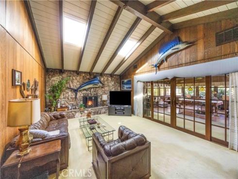 18411 Hillcrest , Villa Park, CA