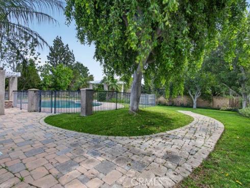 18212  Lincoln  , Villa Park, CA