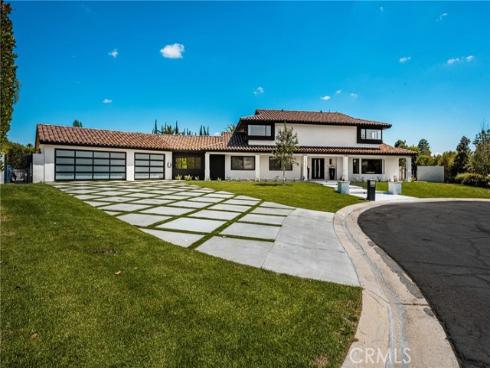 10282  Old Lamplighter   Lane, Villa Park, CA