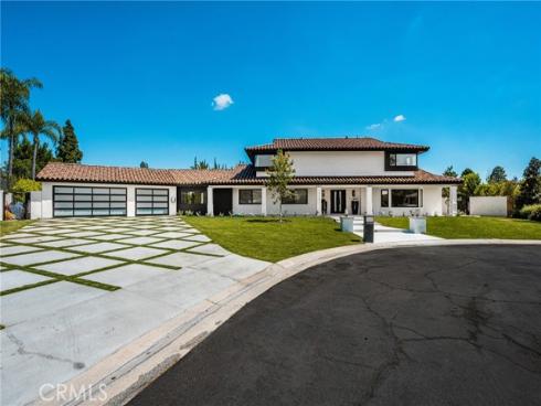 10282  Old Lamplighter   Lane, Villa Park, CA