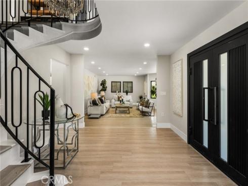 10282  Old Lamplighter   Lane, Villa Park, CA