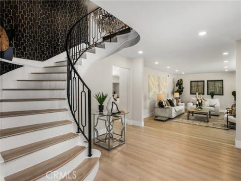 10282  Old Lamplighter   Lane, Villa Park, CA