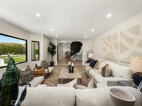 10282  Old Lamplighter   Lane, Villa Park, CA