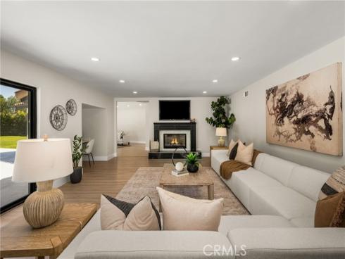 10282  Old Lamplighter   Lane, Villa Park, CA