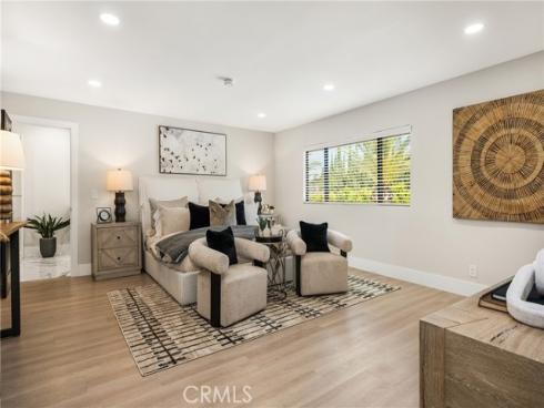 10282  Old Lamplighter   Lane, Villa Park, CA