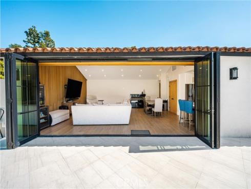 10282  Old Lamplighter   Lane, Villa Park, CA