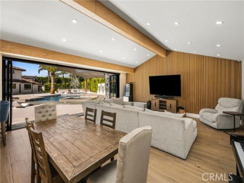 10282  Old Lamplighter   Lane, Villa Park, CA