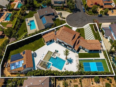 10282  Old Lamplighter   Lane, Villa Park, CA