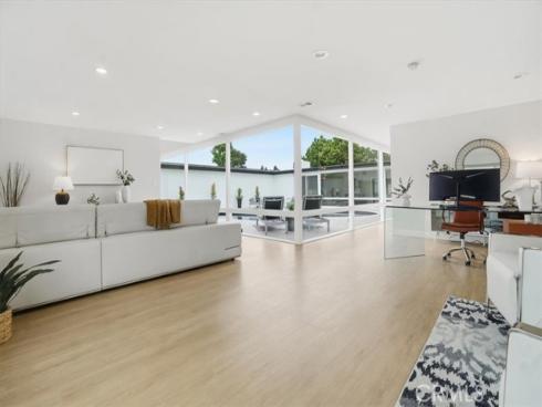 10132 Phelan , Villa Park, CA