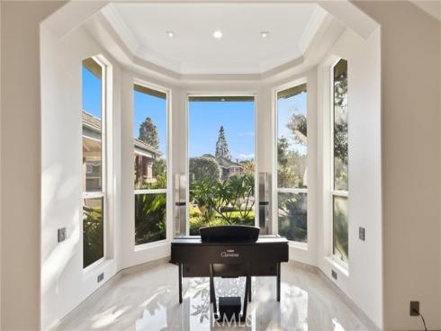 5 Estates Drive, Villa Park, CA
