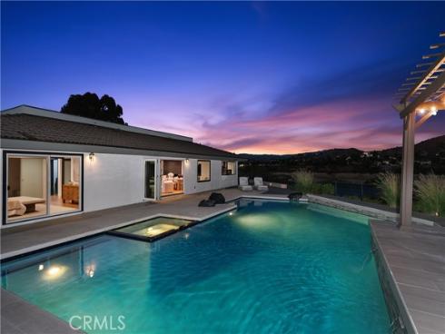 18512 Lincoln Cir , Villa Park, CA