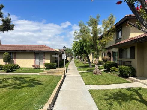 8962 Barcelona , Westminster, CA