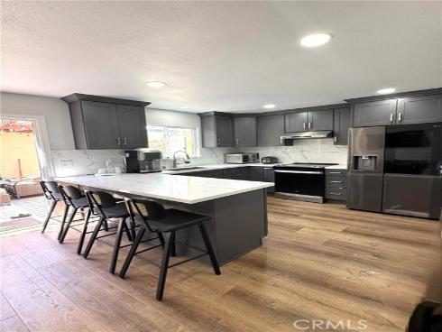 8962 Barcelona , Westminster, CA