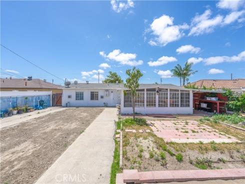 6371 Shawnee Road, Westminster, CA