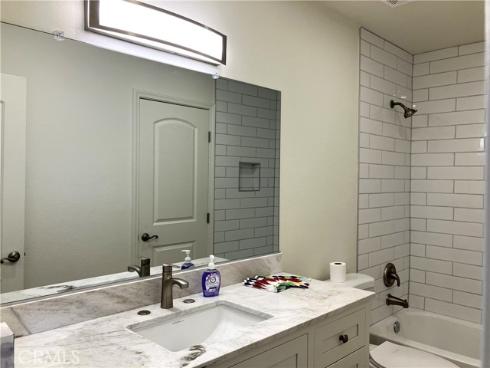 5042 Hampton Court, Westminster, CA