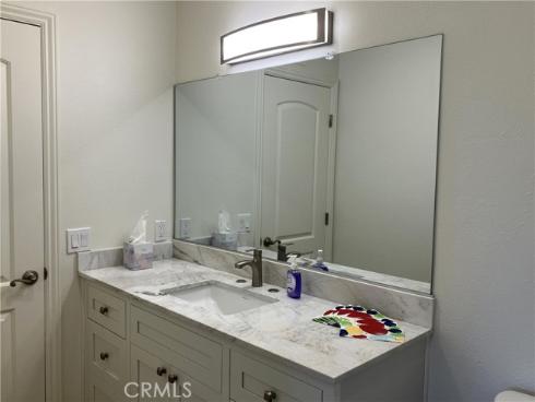 5042 Hampton Court, Westminster, CA