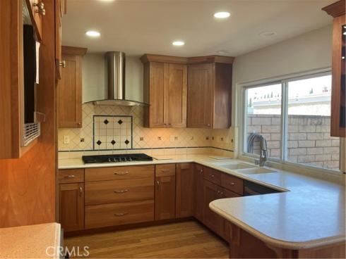 5042 Hampton Court, Westminster, CA