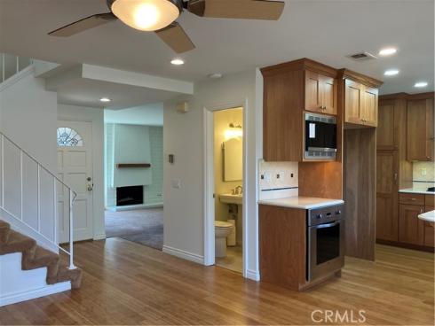 5042 Hampton Court, Westminster, CA