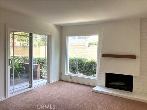 5042 Hampton Court, Westminster, CA