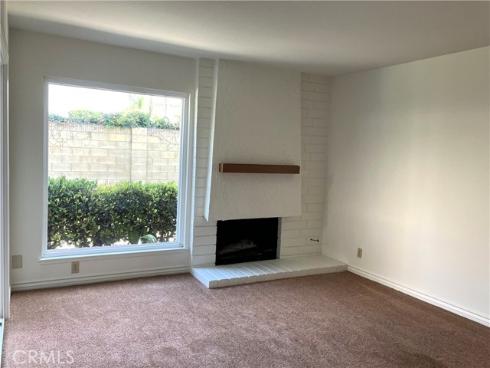 5042 Hampton Court, Westminster, CA