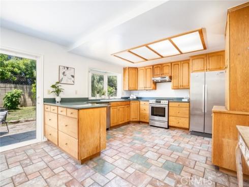 5461 Saint Mary's Cir , Westminster, CA