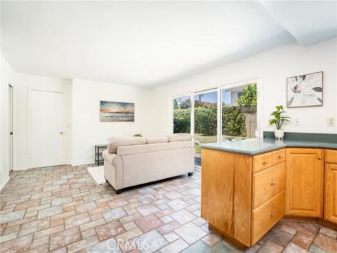 5461 Saint Mary's Cir , Westminster, CA