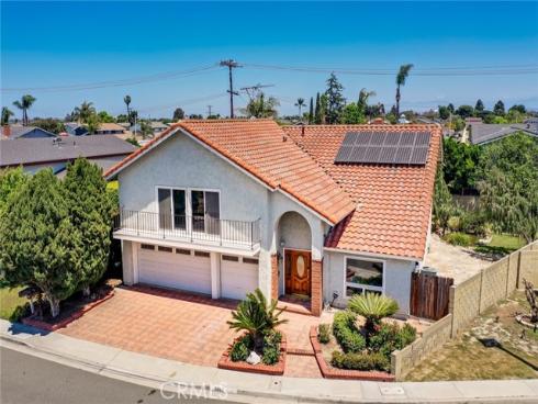 5461 Saint Mary's Cir , Westminster, CA