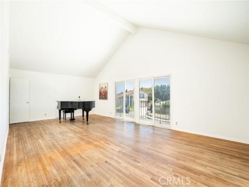 5461 Saint Mary's Cir , Westminster, CA