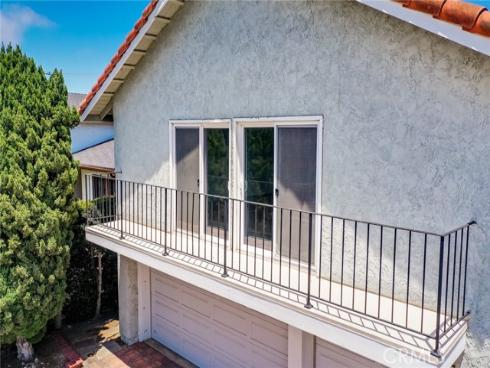 5461 Saint Mary's Cir , Westminster, CA